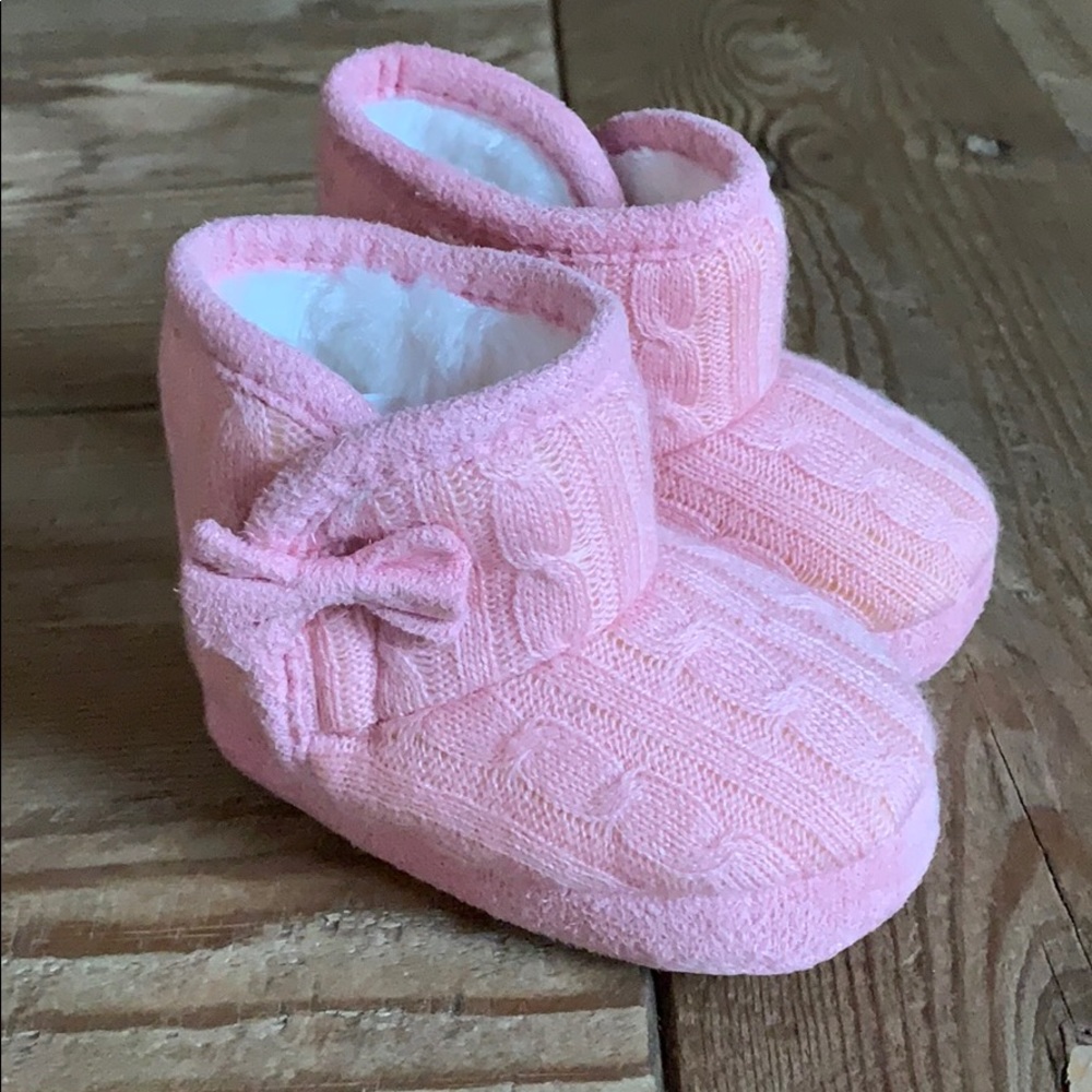 🇮🇹NWOT Italian brand, Pink Knit Baby Booties🇮🇹